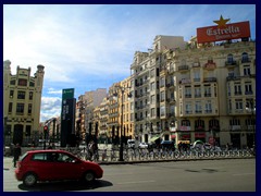  Calle Xàtiva, part of the ring road near the station